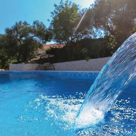 10 Bedroom Beautiful In Holiday home Kucice