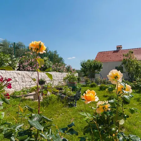 Holiday home 10 Bedroom Beautiful In *