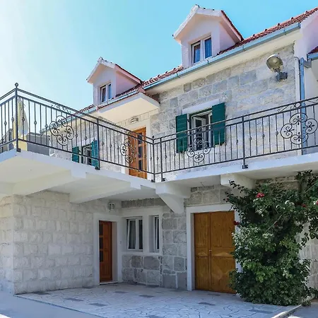 10 Bedroom Beautiful In Holiday home