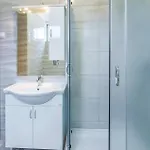 Σπίτι διακοπών 10 Bedroom Beautiful In *