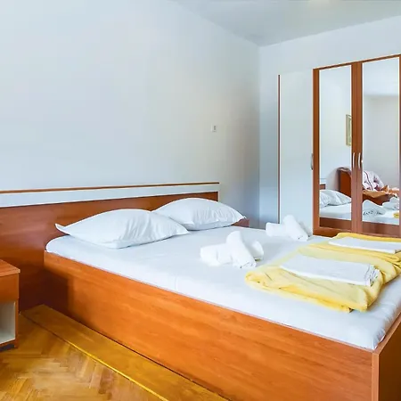 Stunning In Ferienhaus