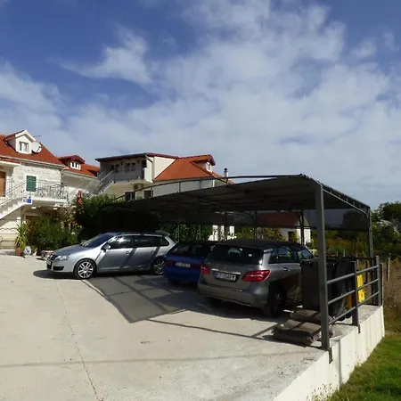 Σπίτι διακοπών 10 Bedroom Beautiful In *